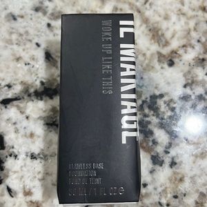 Il Makiage flawless base foundation-brand new